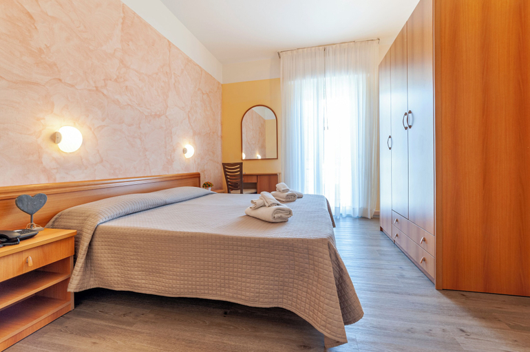 Bedroom 3, Hotel Nuovo Belvedere, Rimini