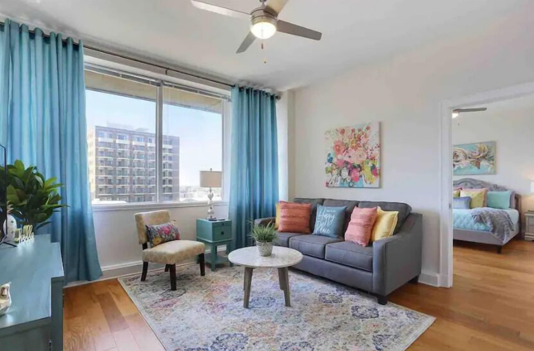Others 5, Legacy BnB Suites, Orleans