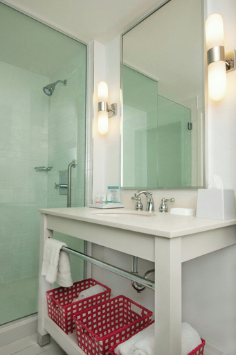 Bathroom 5, Four Points by Sheraton Cambridge Kitchener, Ontario, Waterloo