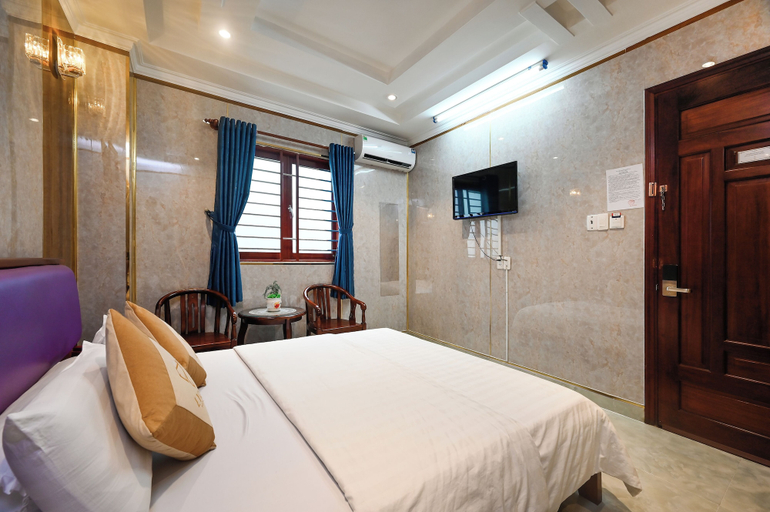 Bedroom 23