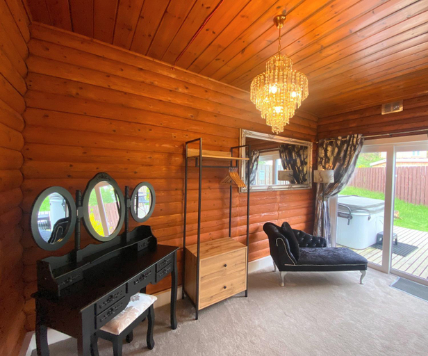 Others 5, Kaoglen Warren - Pet friendly - Hot Tub - Cairngorms, Perthshire and Kinross