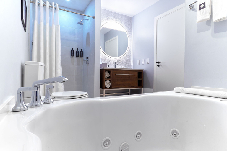 Bathroom 4, Courtyard by Marriott Paramaribo, Blauwgrond