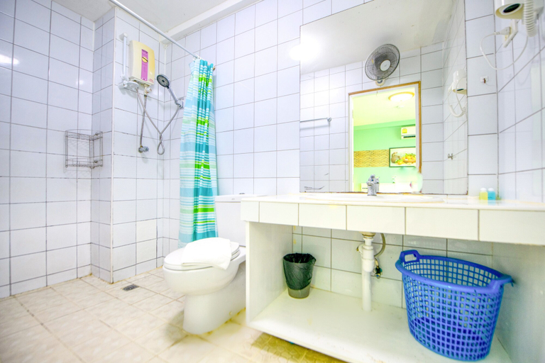 Bathroom 5, Happy Vikings - Beachfront, Pattaya