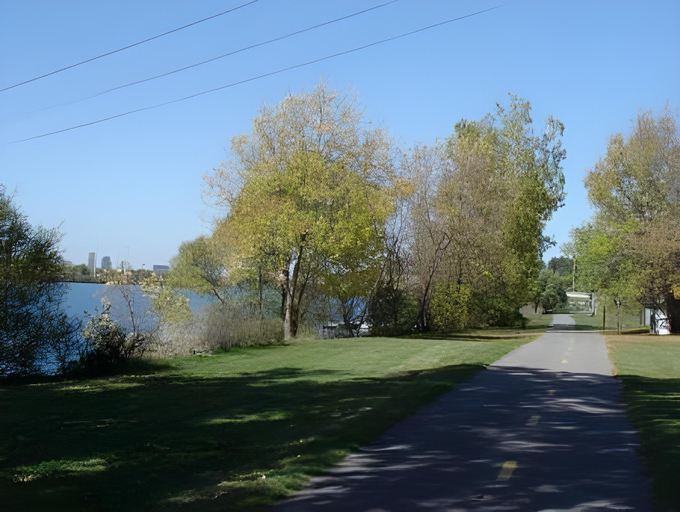 Others 2, Motel Du Fleuve, Champlain