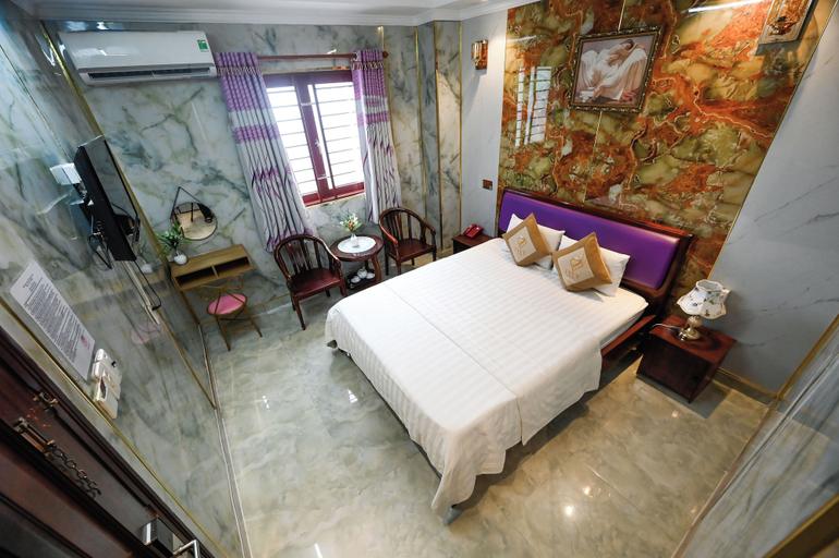Bedroom 14