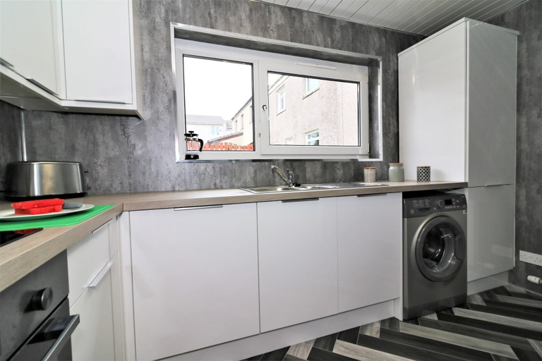 Room 2, Carnoustie House - East Kilbride, South Lanarkshire