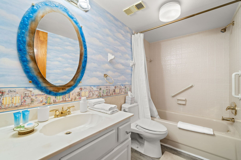 Bathroom, Reflections 503 Oceanfront Pool Hot Tub, Pinellas