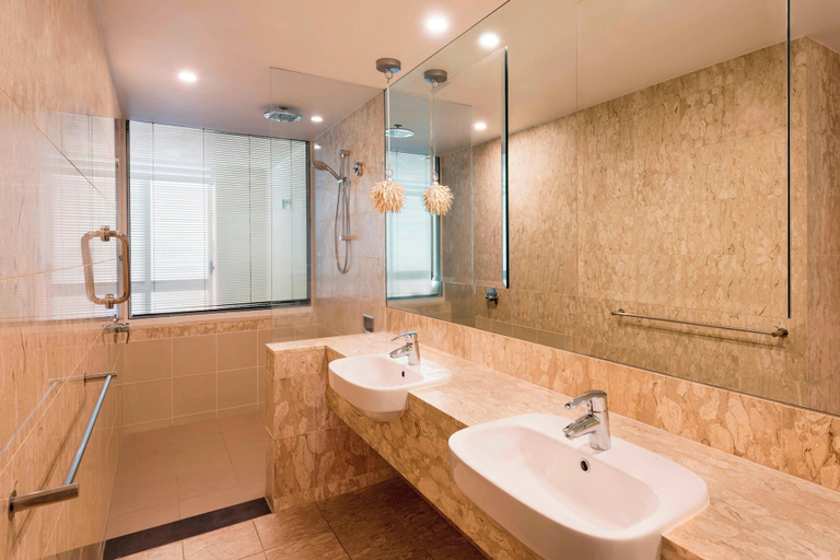 Bathroom 12