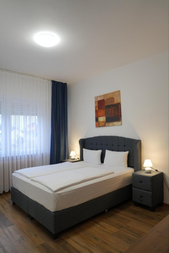 Bedroom 3, Bovino Hotel, Groß-Gerau