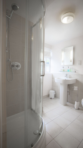Bathroom 4, The Waterman's Arms, Devon