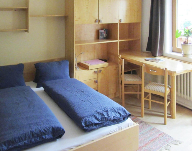 Room 3, Apartment in Krimml With Parking Space, Zell am See