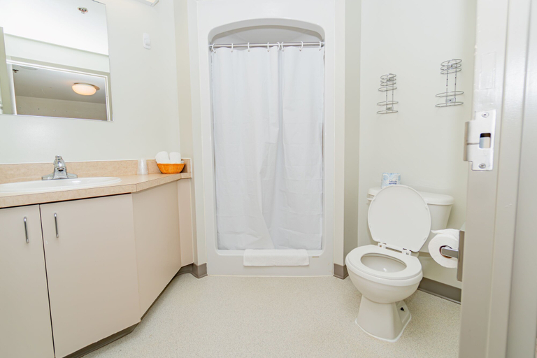 Bathroom 3, University of Ottawa Residence, Ottawa