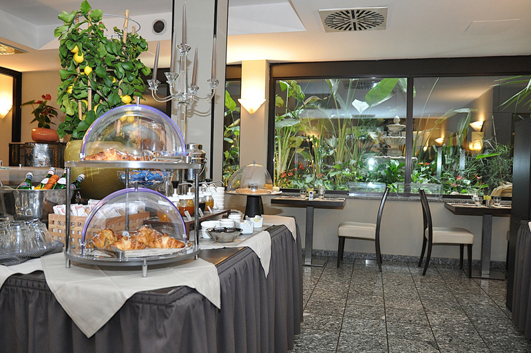 Food & Drinks 5, Hotel Comtur, Milano