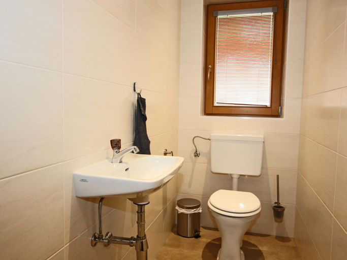 Bathroom 3, Apartment at the City Center in Brandberg, Schwaz