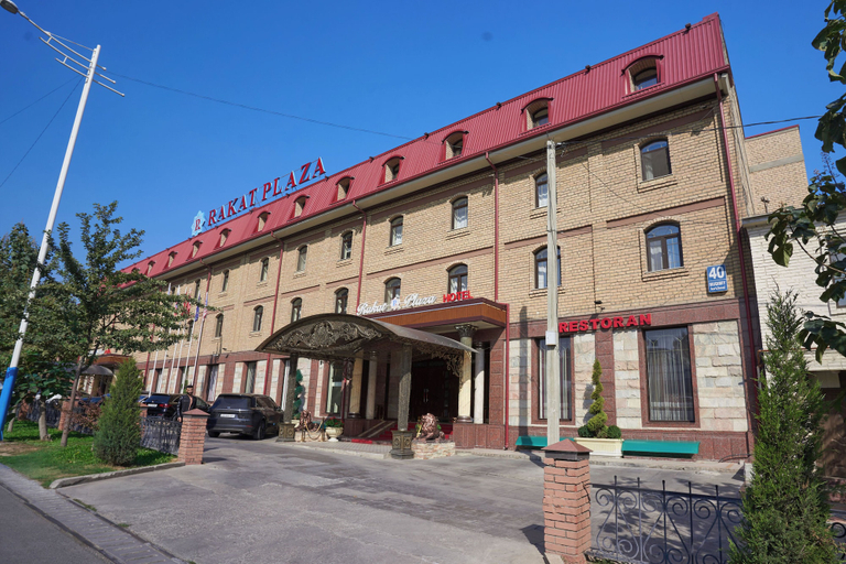 Exterior & Views