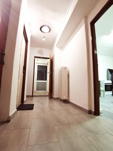Others 3, DIAMOND house, Brezno