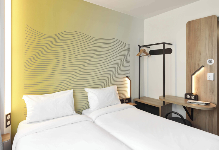 Bedroom 3, B&B HOTEL MASSY Gare TGV, Essonne