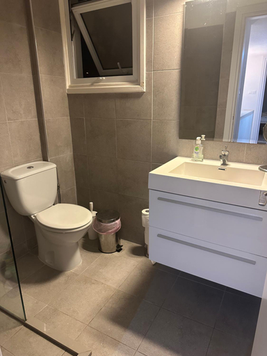Bathroom, Ithakis Protaras