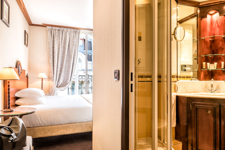 Bathroom 5, Villa Montparnasse, Paris