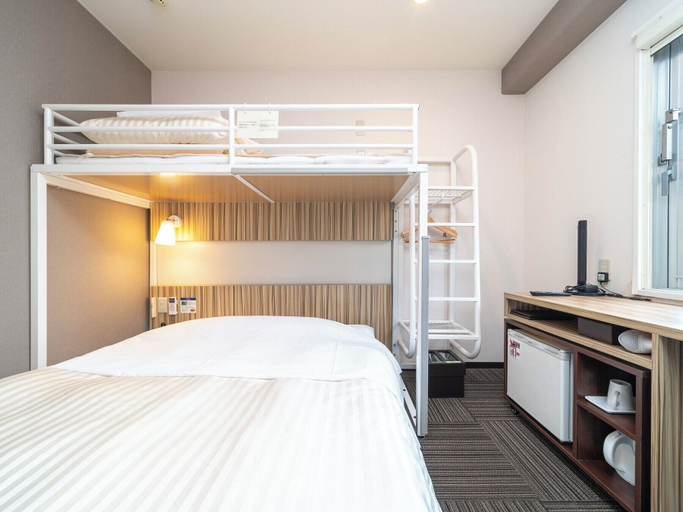 Bedroom 3, Super Hotel Kochi, Kōchi