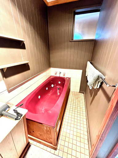 Bathroom 4