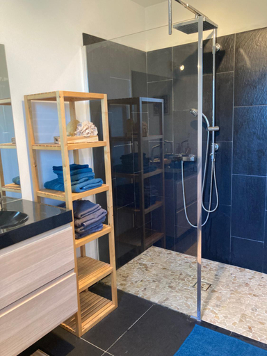 Bathroom, Magnifique villa moderne avec piscine, Var