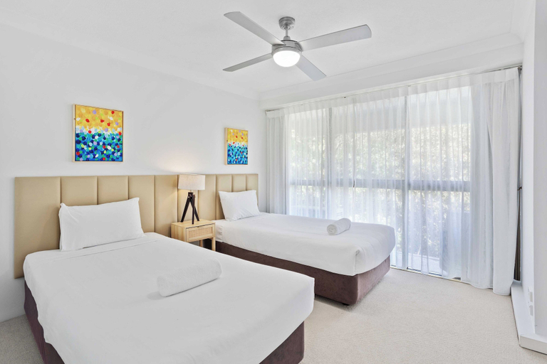 Bedroom 3, Burleigh Headland 2 Bedroom Stay, just a stones throw from the beach!, Gold Coast