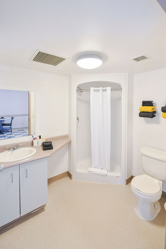 Bathroom 9