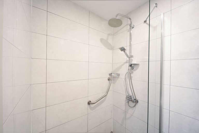Bathroom 5, Ess Hotel, Beyoğlu
