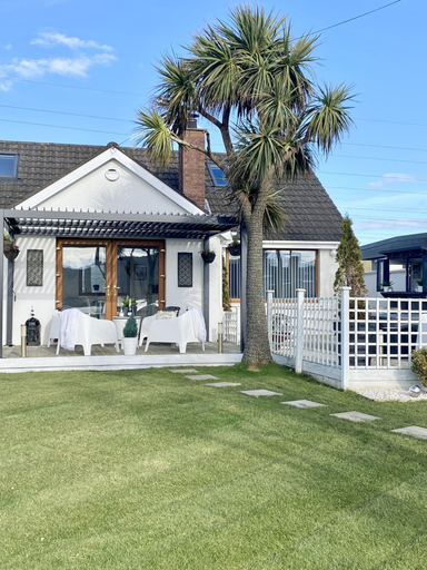 Exterior & Views 2, Seaview Cottage on the Island, Mid and East Antrim