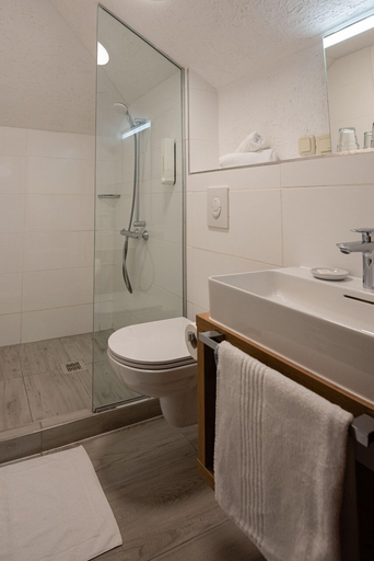 Bathroom 3, Hotel Modus, Salzburg