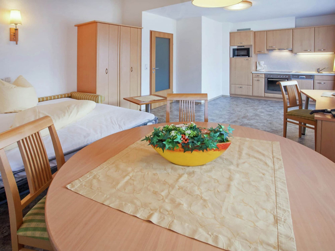 Bedroom 4, Apartment in Kaltenbach Near Ski Lift, Schwaz