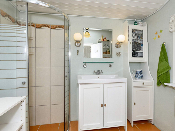 Bathroom, 4 Star Holiday Home in Logstor, Vesthimmerland