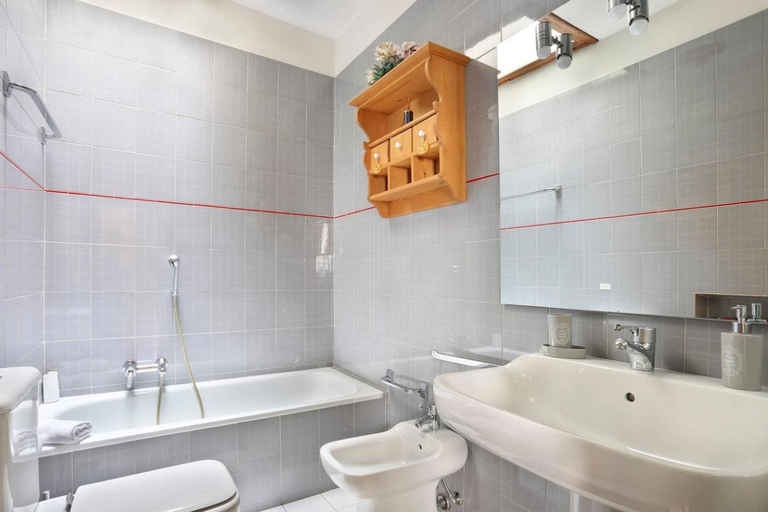 Bathroom 2, Appartamento La Terrazza Firenze Centro, Florence