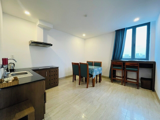Dining Room 4
