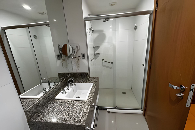 Bathroom 4, Brisas do Lago - Apartamento 11, Brasília