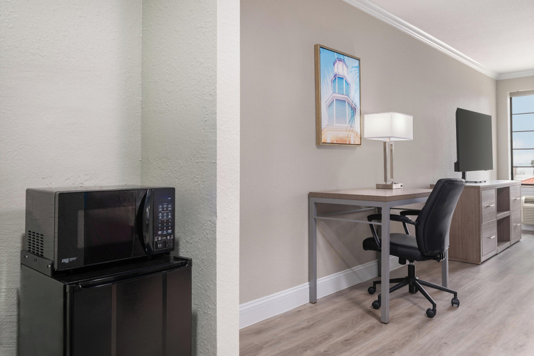 Others 5, Melrose @ Seabrook, BW Signature Collection, Houston