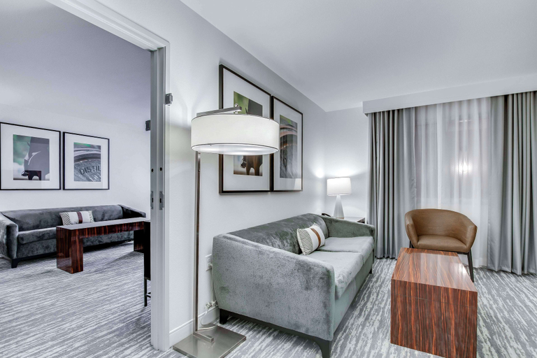 Bedroom 3, Embassy Suites Louisville East, Jefferson