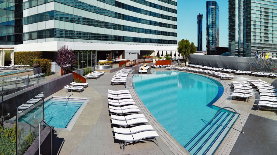 Sport & Beauty 2, Jet Luxury at the Vdara Condo Hotel, Clark