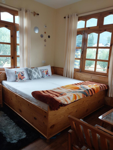 Bedroom 2, Sain Homestay, Kullu