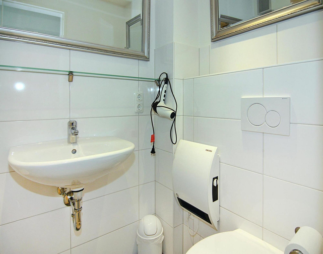 Bathroom 3, Ferienwohnung, St. Peter-ording, Nordfriesland