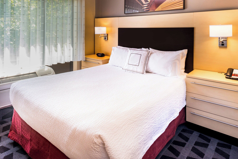 Bedroom 3, TownePlace Suites by Marriott Huntington, Cabell
