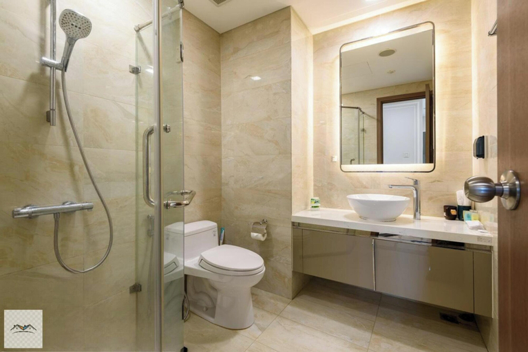 Bathroom 16