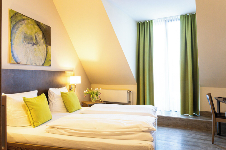 Bedroom 3, Hotel Aulmann, Trier