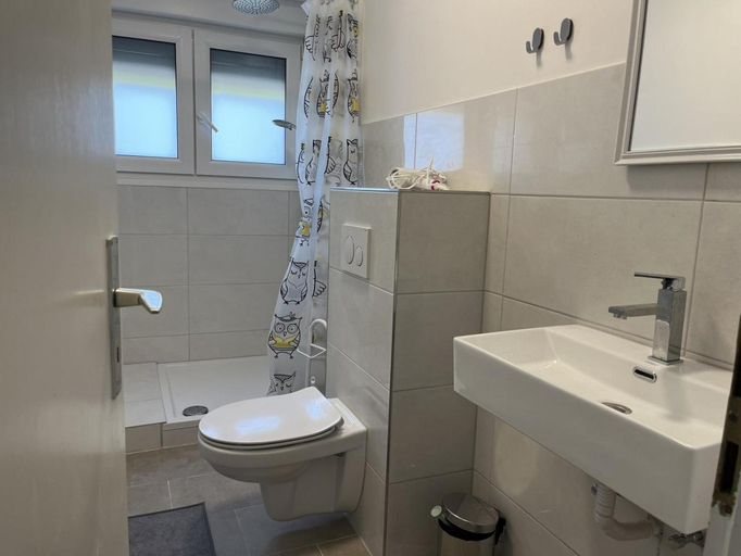 Others 5, Cozy Apartment in Leverkusen, Leverkusen