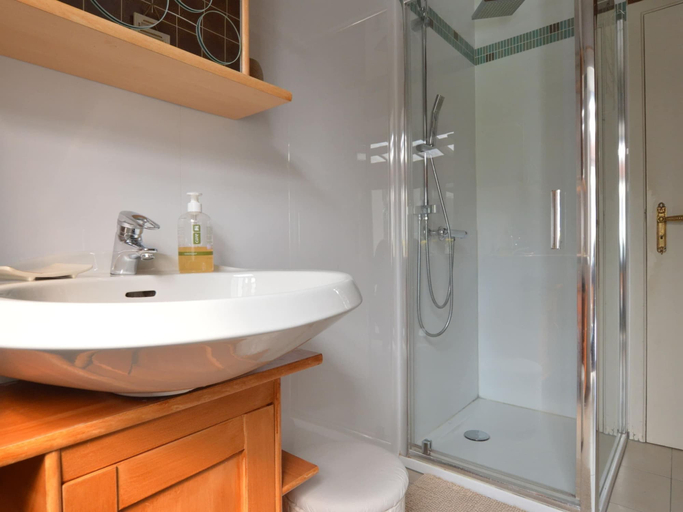 Bathroom, Lovely Cottage in Waimes near Lake, Liège