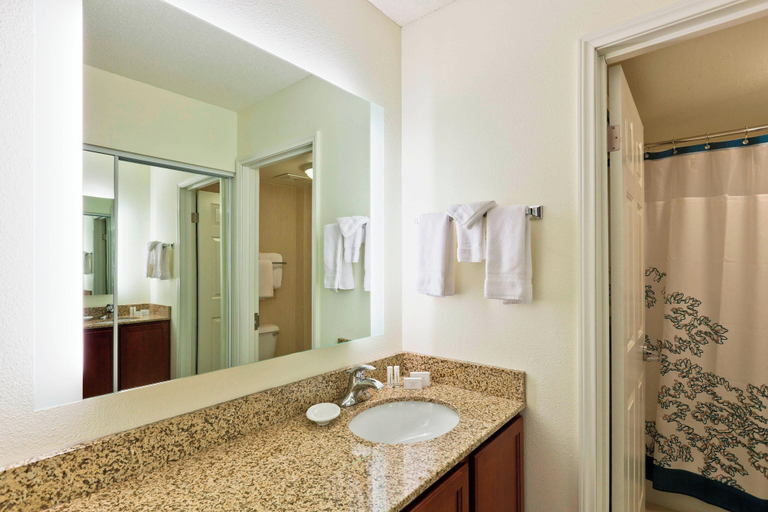 Bathroom, Residence Inn by Marriott Indianapolis Fishers, Hamilton