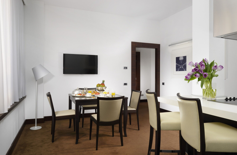 Dining Room 4
