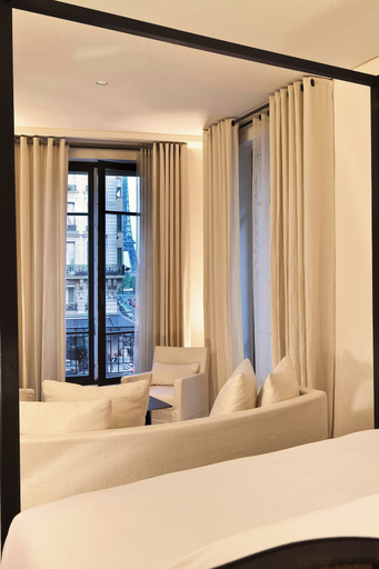 Bedroom 3, Le Metropolitan Paris Tour Eiffel, a Tribute Portfolio Hotel, Paris