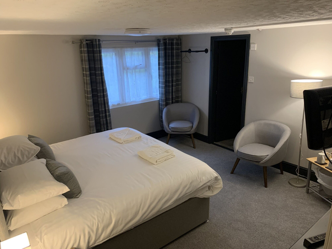 Bedroom 2, The Talbot Hotel, Powys